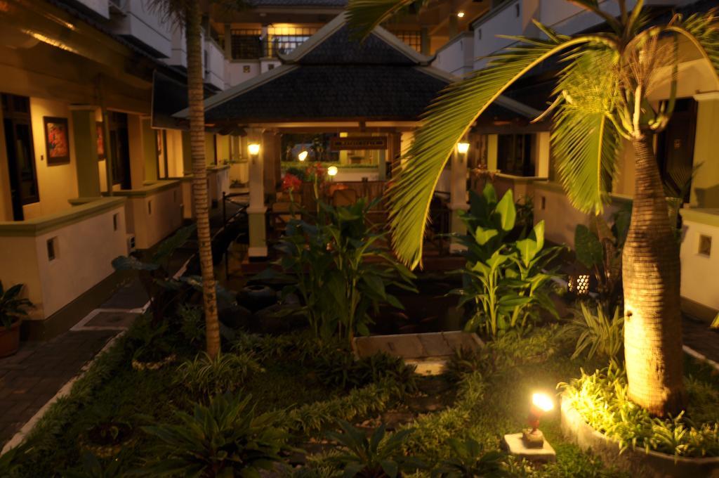 Hotel Wisanti Yogyakarta Exteriör bild