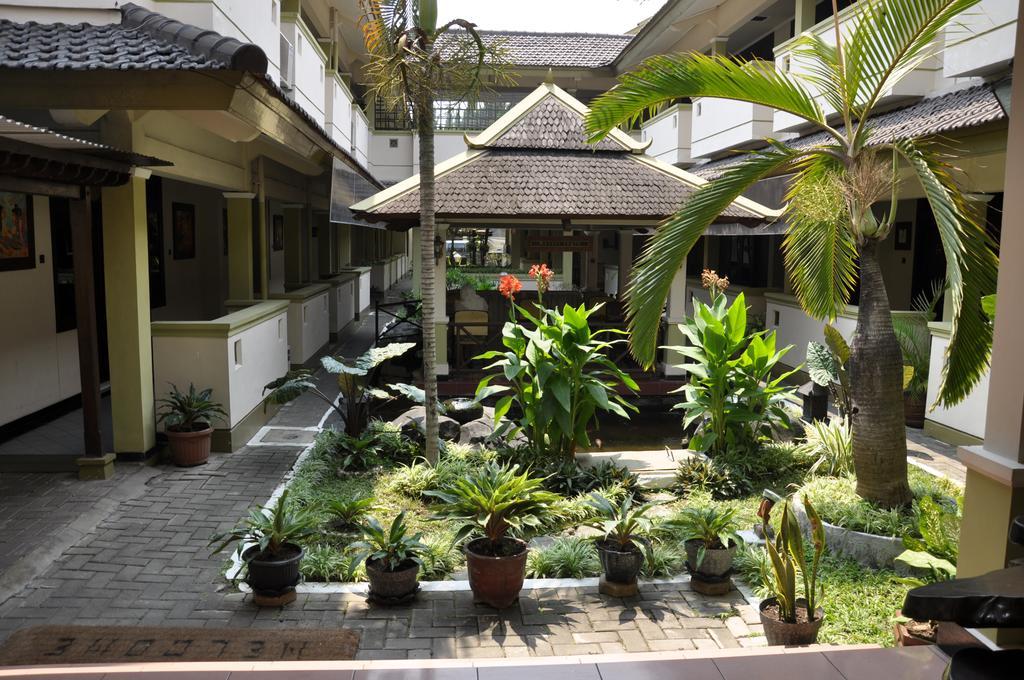Hotel Wisanti Yogyakarta Exteriör bild