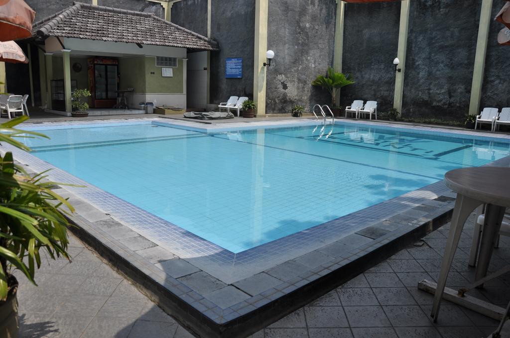 Hotel Wisanti Yogyakarta Exteriör bild