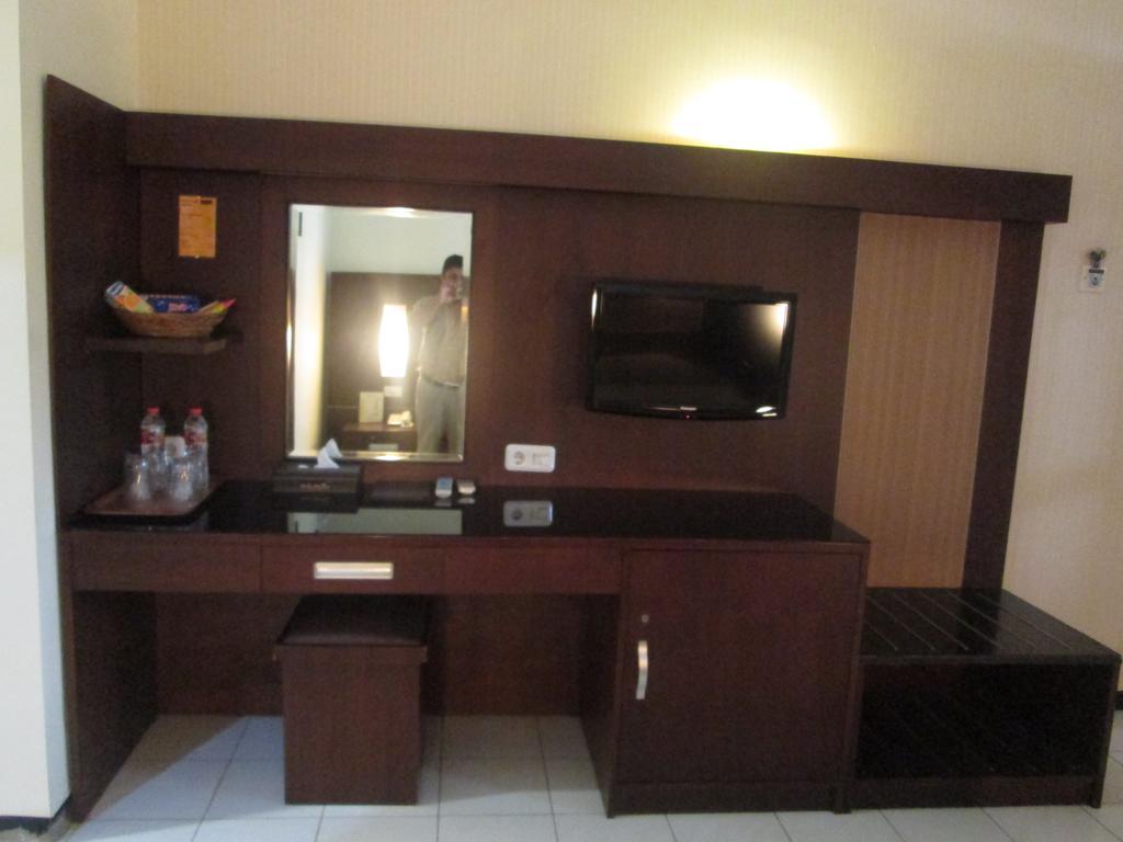 Hotel Wisanti Yogyakarta Exteriör bild