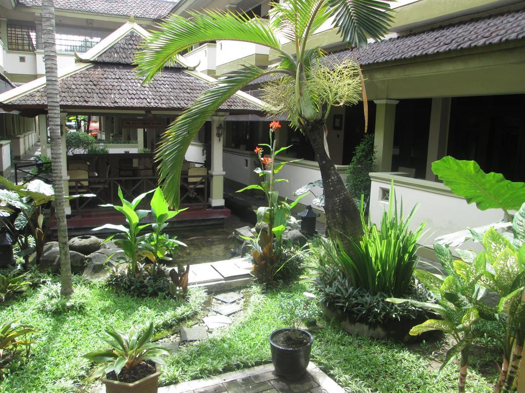 Hotel Wisanti Yogyakarta Exteriör bild