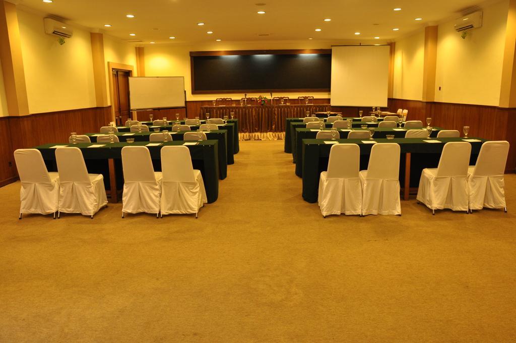 Hotel Wisanti Yogyakarta Exteriör bild