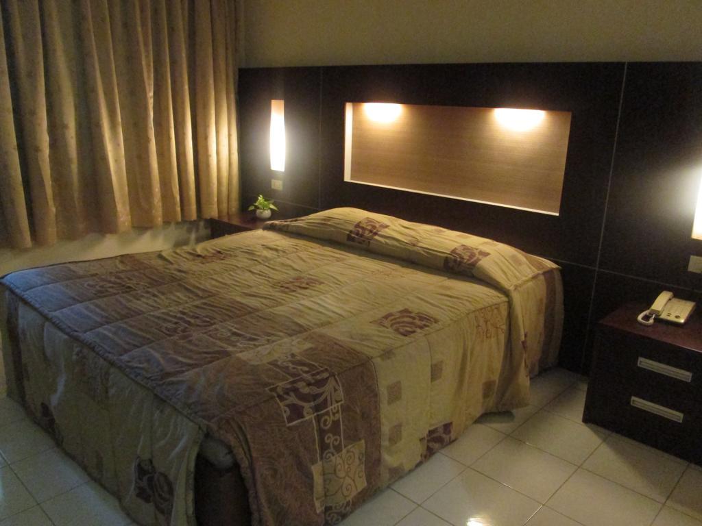 Hotel Wisanti Yogyakarta Exteriör bild