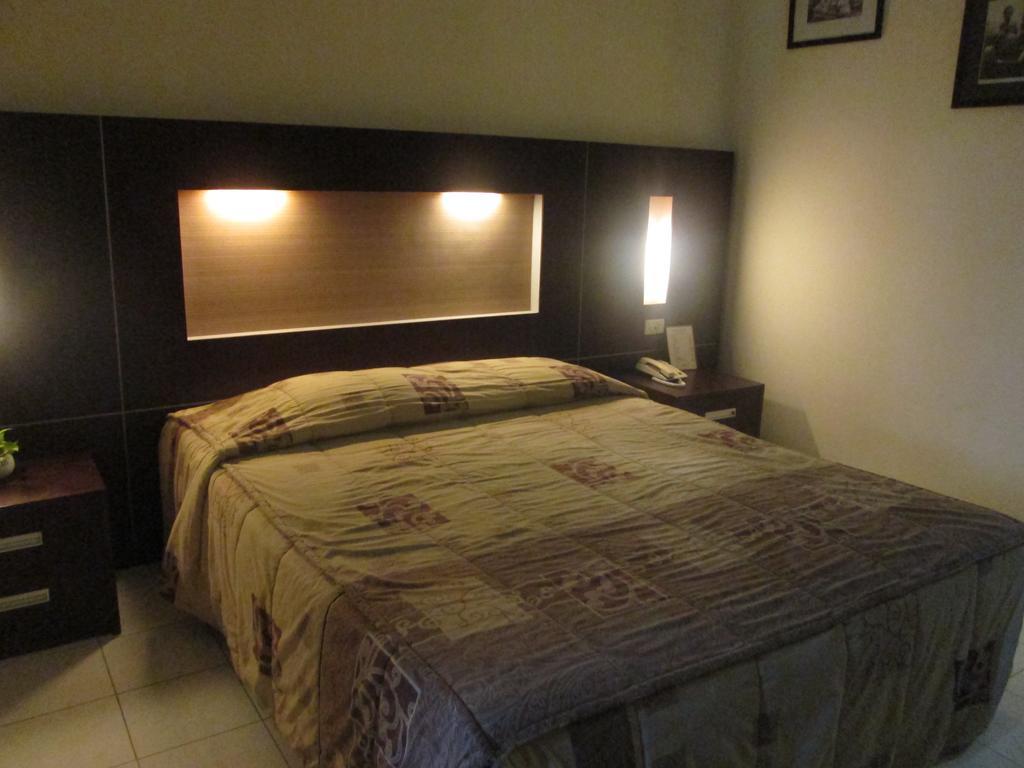Hotel Wisanti Yogyakarta Exteriör bild