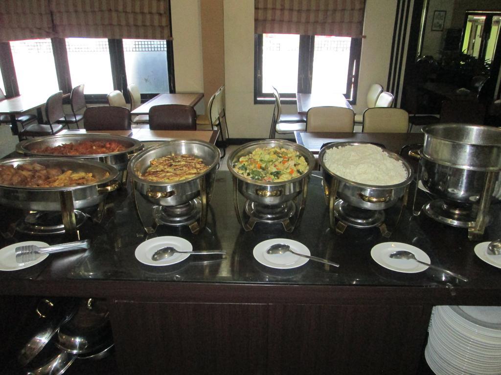 Hotel Wisanti Yogyakarta Exteriör bild